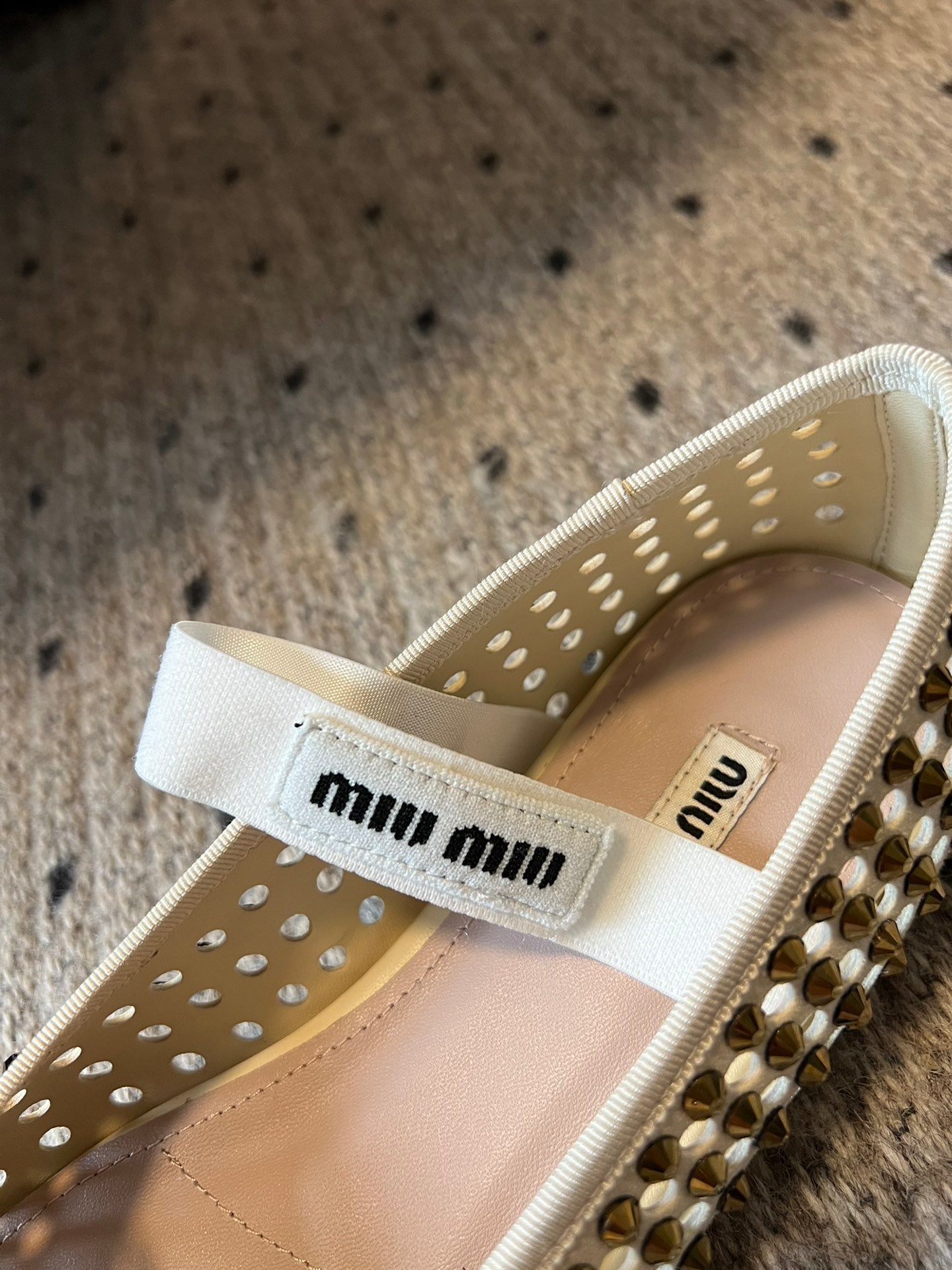 MIUMIU 26S BALLERINA FLATS IN LIGHT BEIGE MESH CALFSKIN WITH RHINESTONES