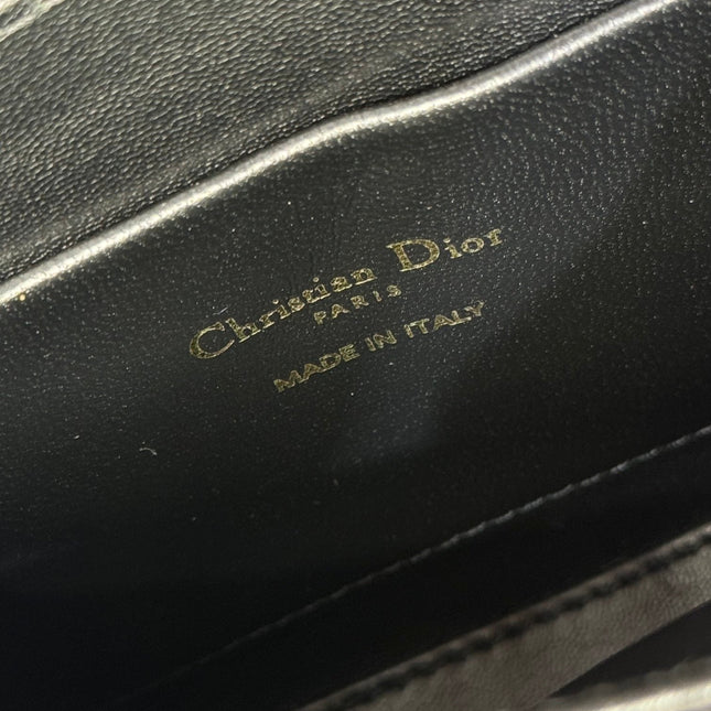SMALL 19 MONTAIGNE AVENUE TOP HANDLE BAG BLACK SMOOTH CALFSKIN