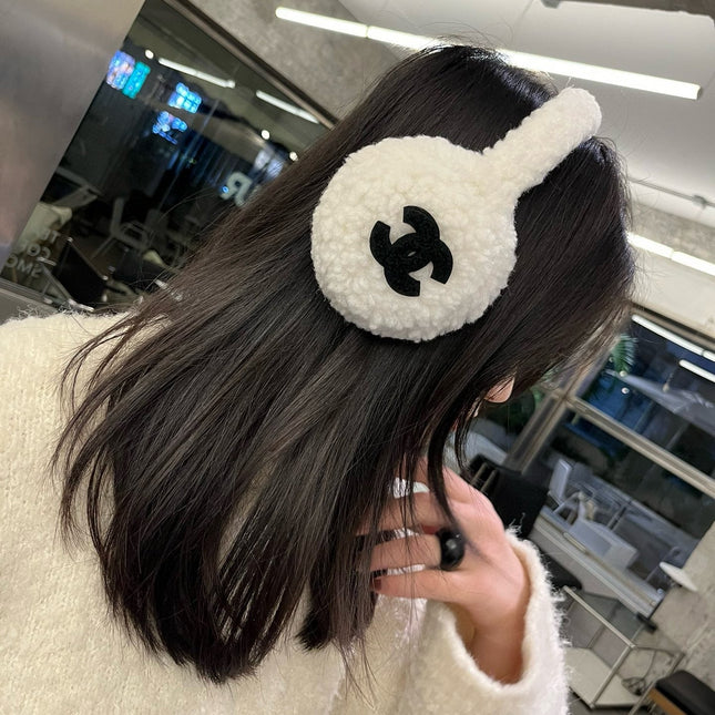 CHANEL 25S SKI EARMUFFS 492586