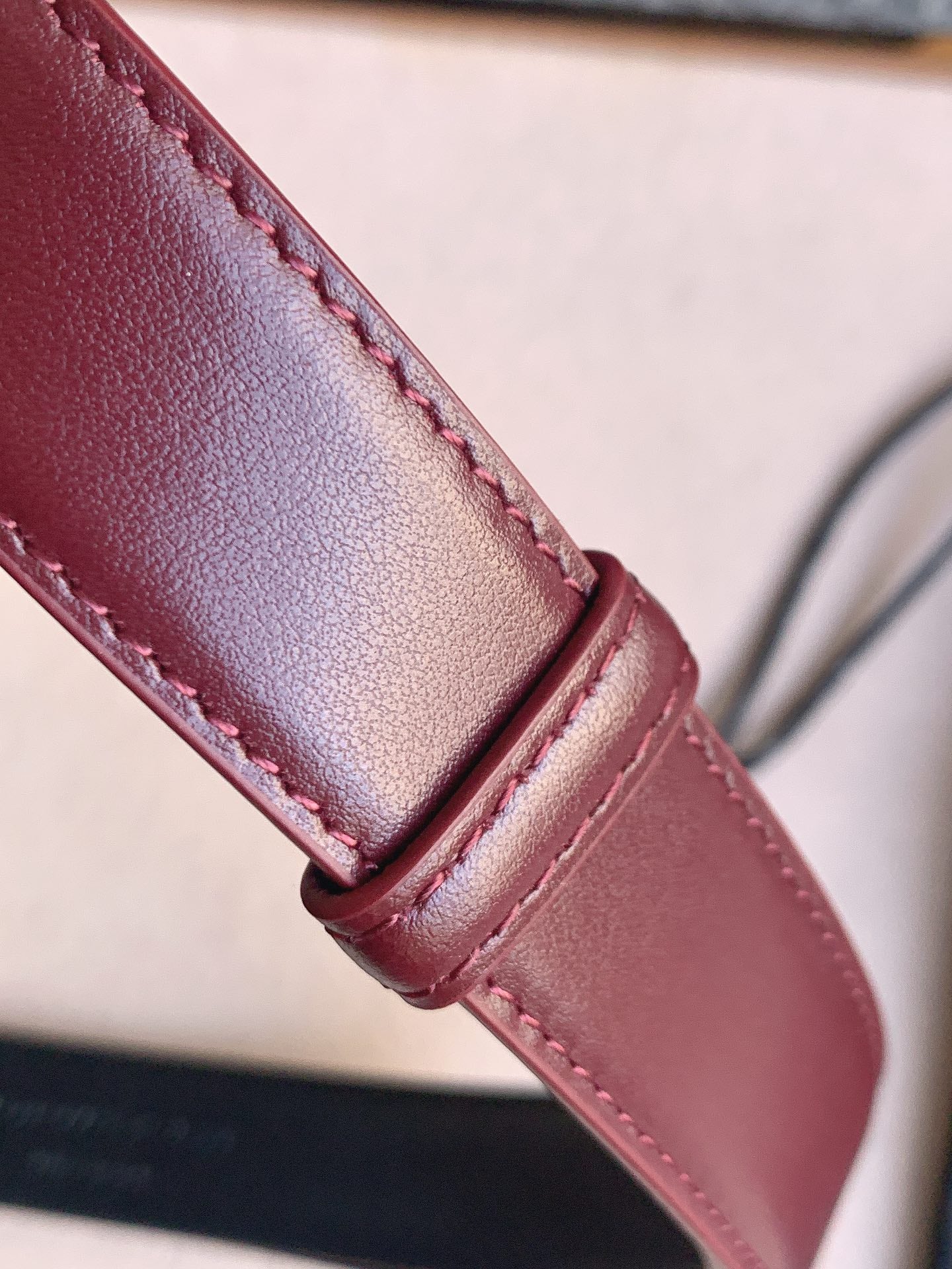 YSL 25S BELT 24 MM IN DARK RED CALFSKIN STYLE 4 529683