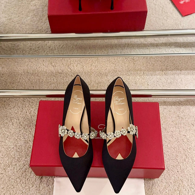 EFFLORESCENCE MARY JANE PUMPS IN BLACK SILK