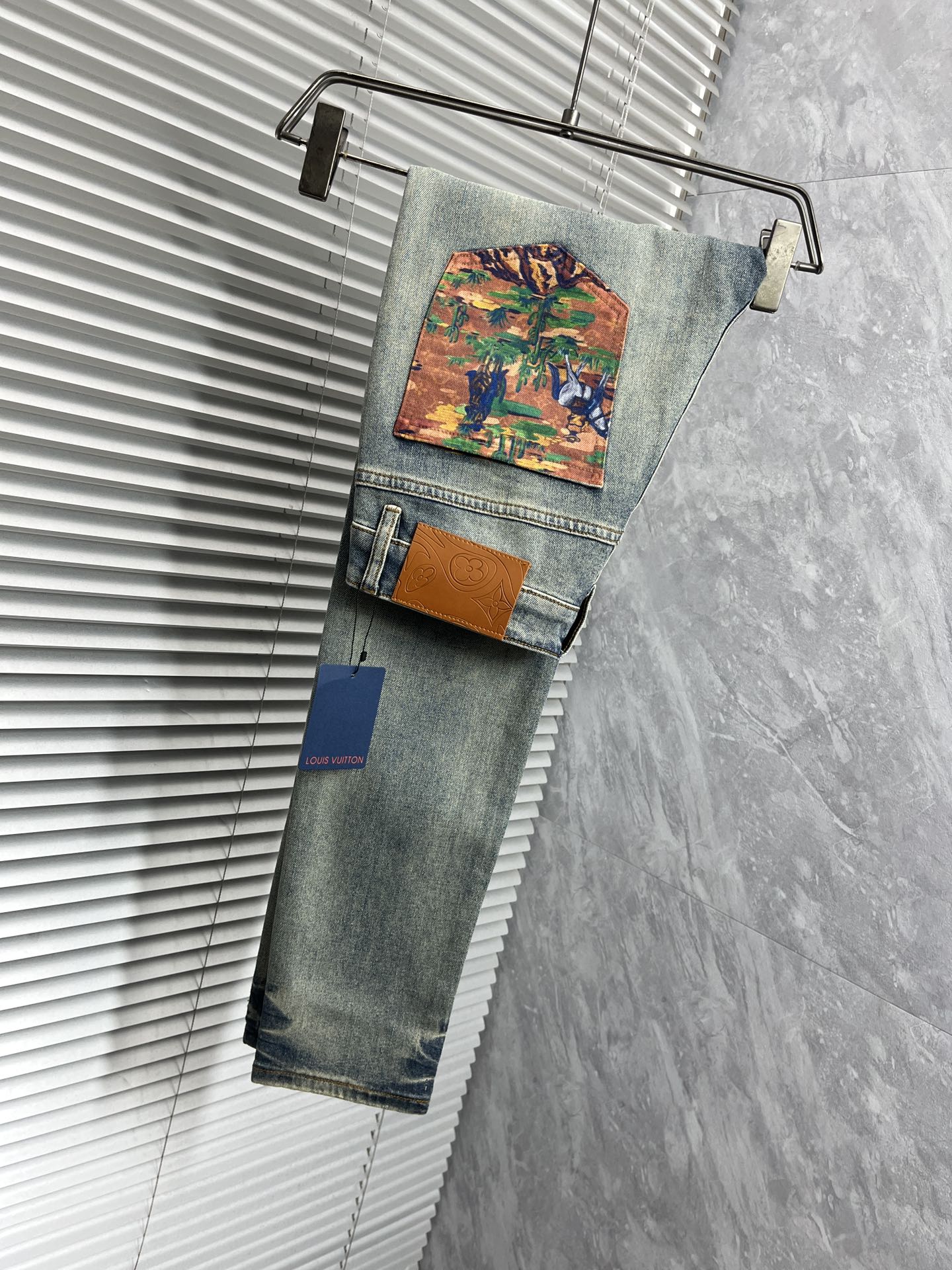 LV BLUE DENIM JEAN 239494
