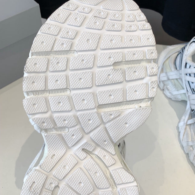 3XL EXTREME LACE SNEAKER WHITE AND SILVER