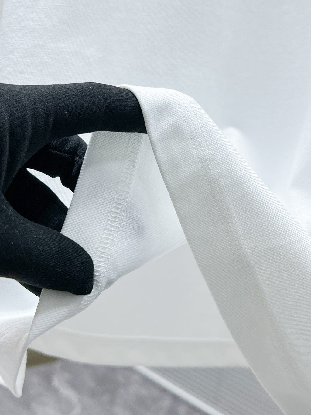 LV WHITE COTTON T-SHIRT COLORFUL LOGO 238820