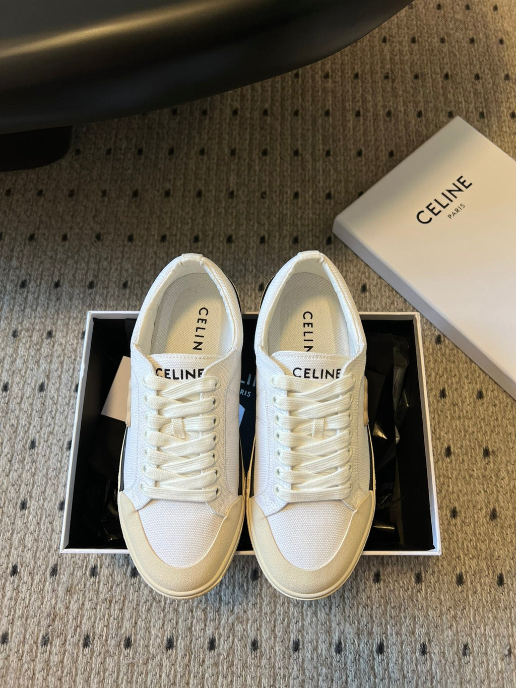 TRAINER LOW LACE-UP SNEAKER IN WHITE MIX BEIGE CANVAS
