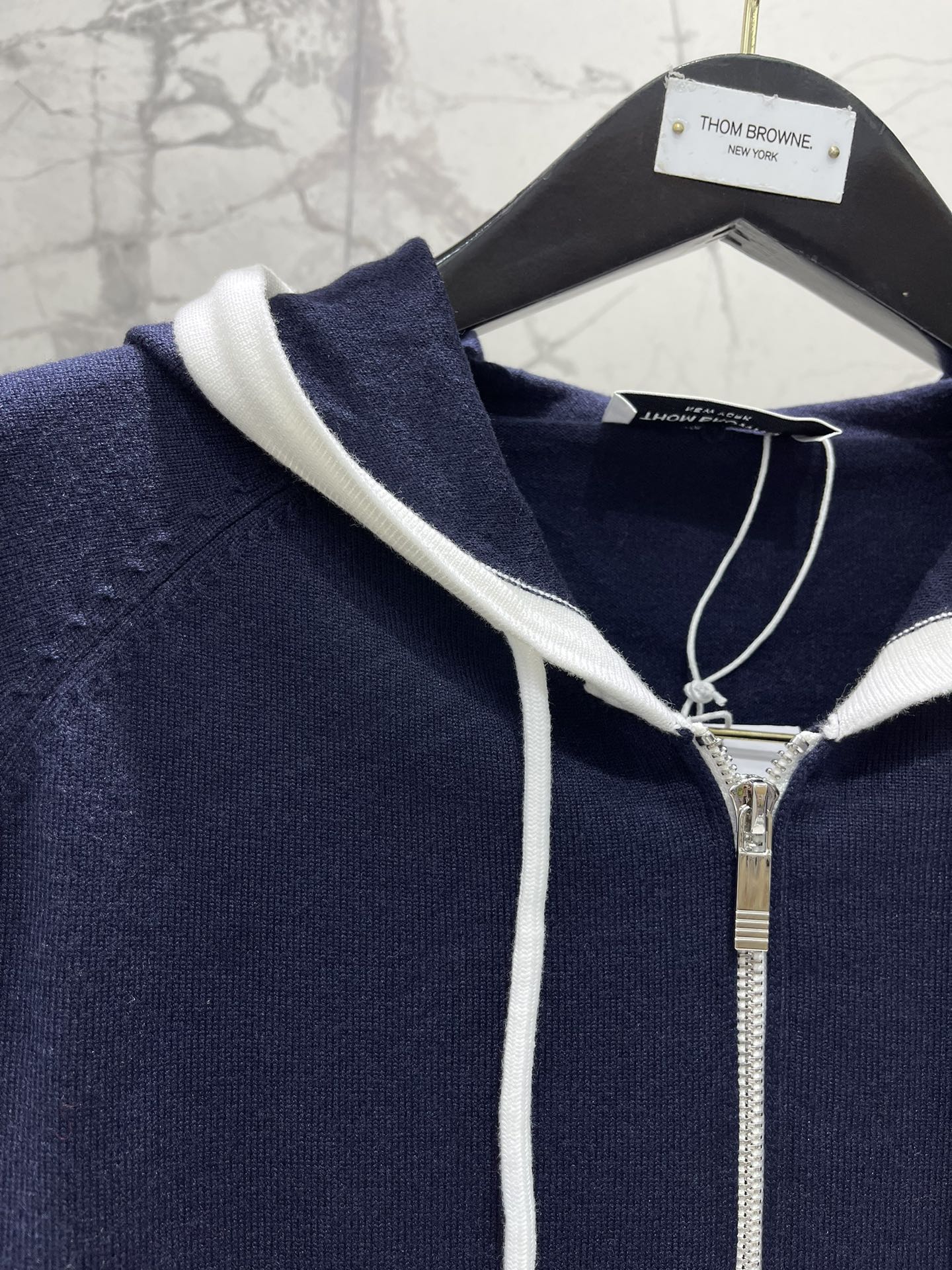 THOM 26S CARDIGAN STYLE 127