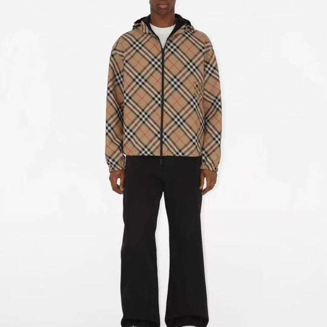 BURBERRY 25S HOODED TRENCH COAT 132