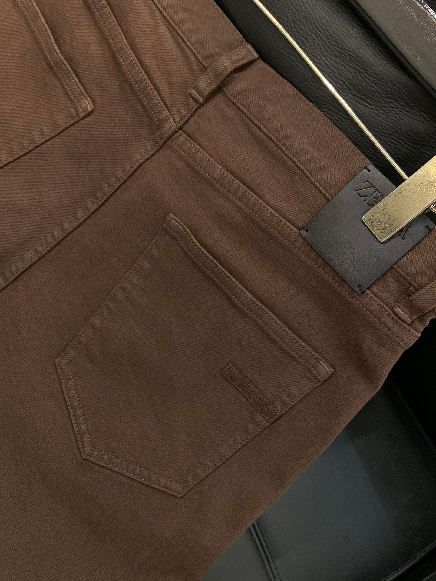 LV 25S STRAIGHT-LEG JEANS 0124