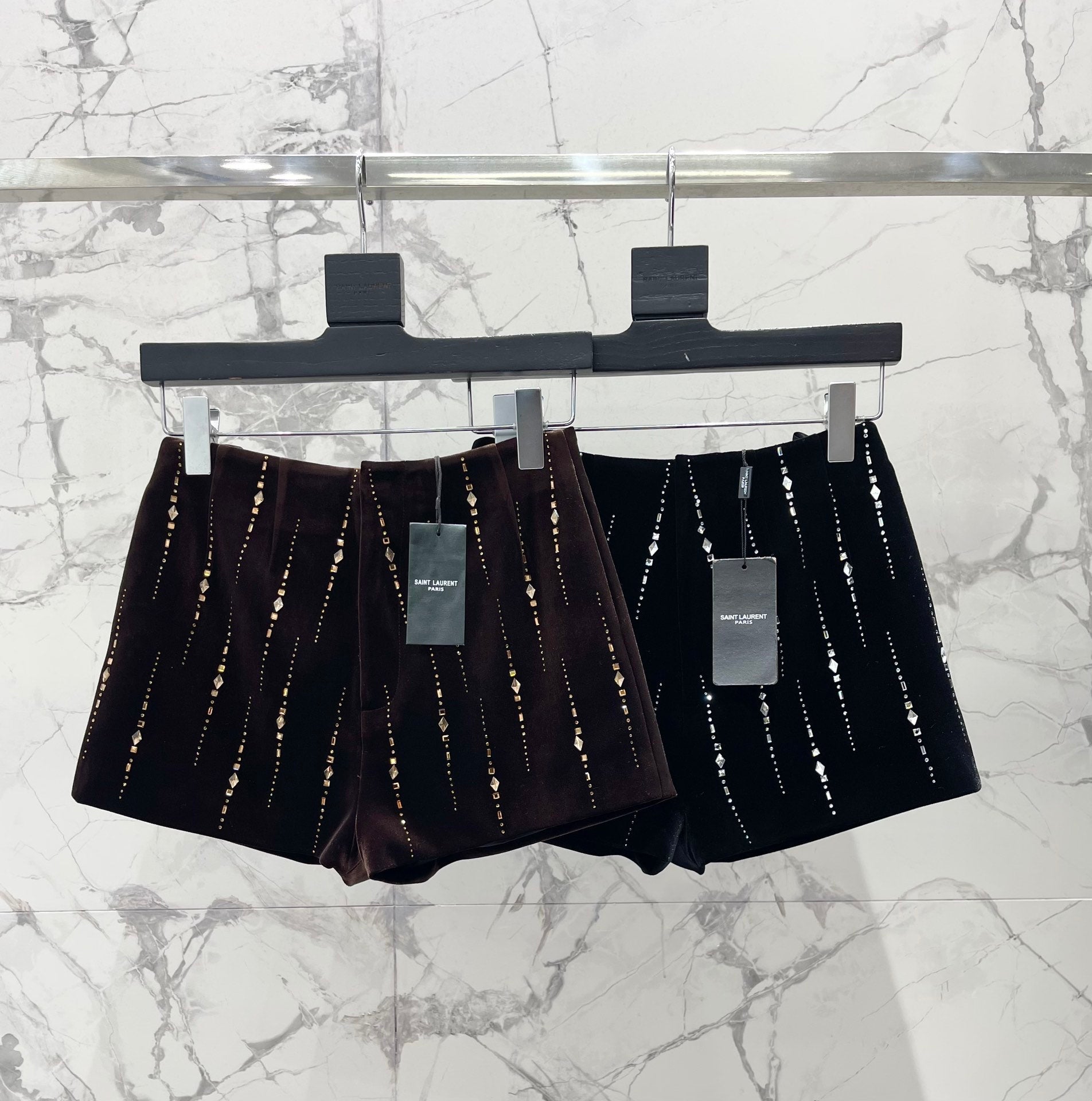 YSL 25S SHORT STYLE 29