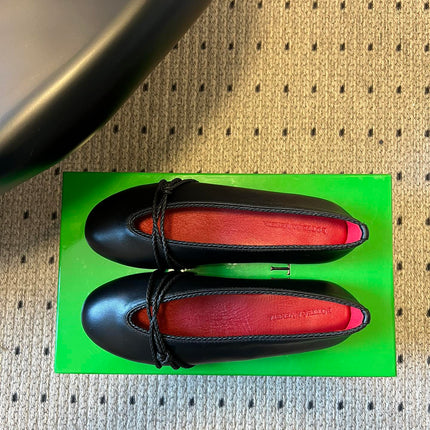 BOTTEGA VENETA 26S ESPADRILLE BALLET FLATS IN BLACK LAMBSKIN