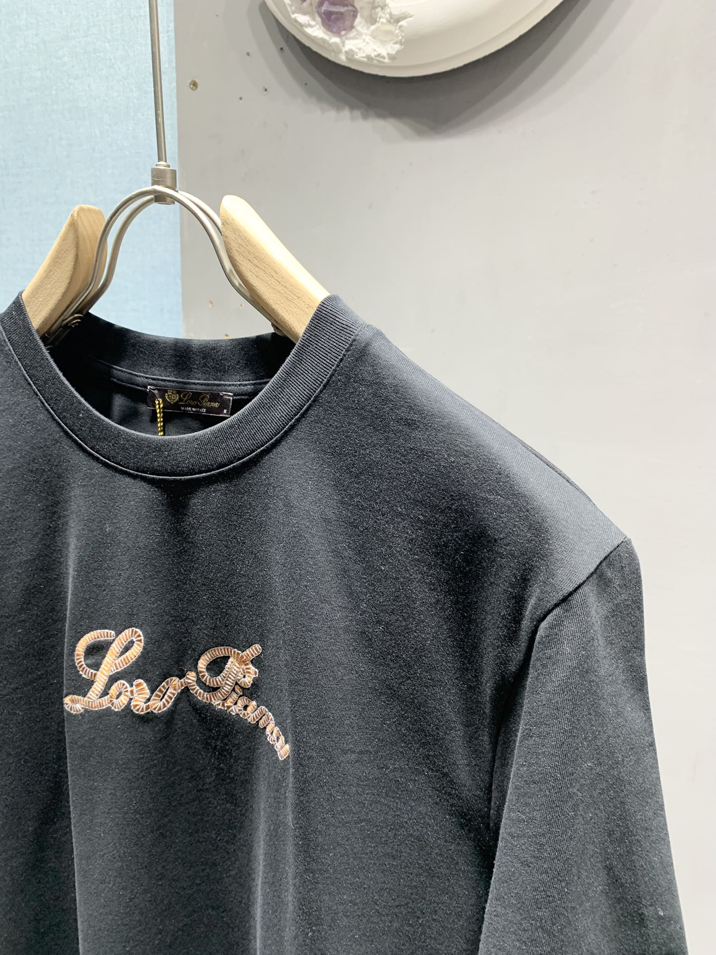 LORO PIANA 26S EMBROIDERED T-SHIRT 746