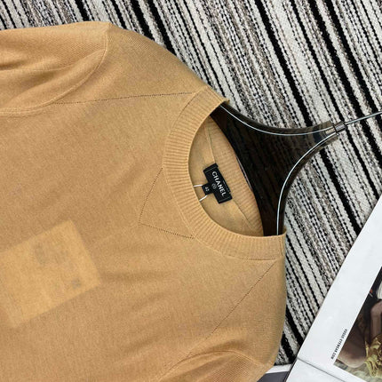 CHANEL 26S SHORT-SLEEVE KNIT TOP 896