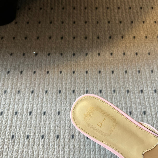 DIOR 26S OBLIQUE BOW MULE IN LIGHT PINK CALFSKIN