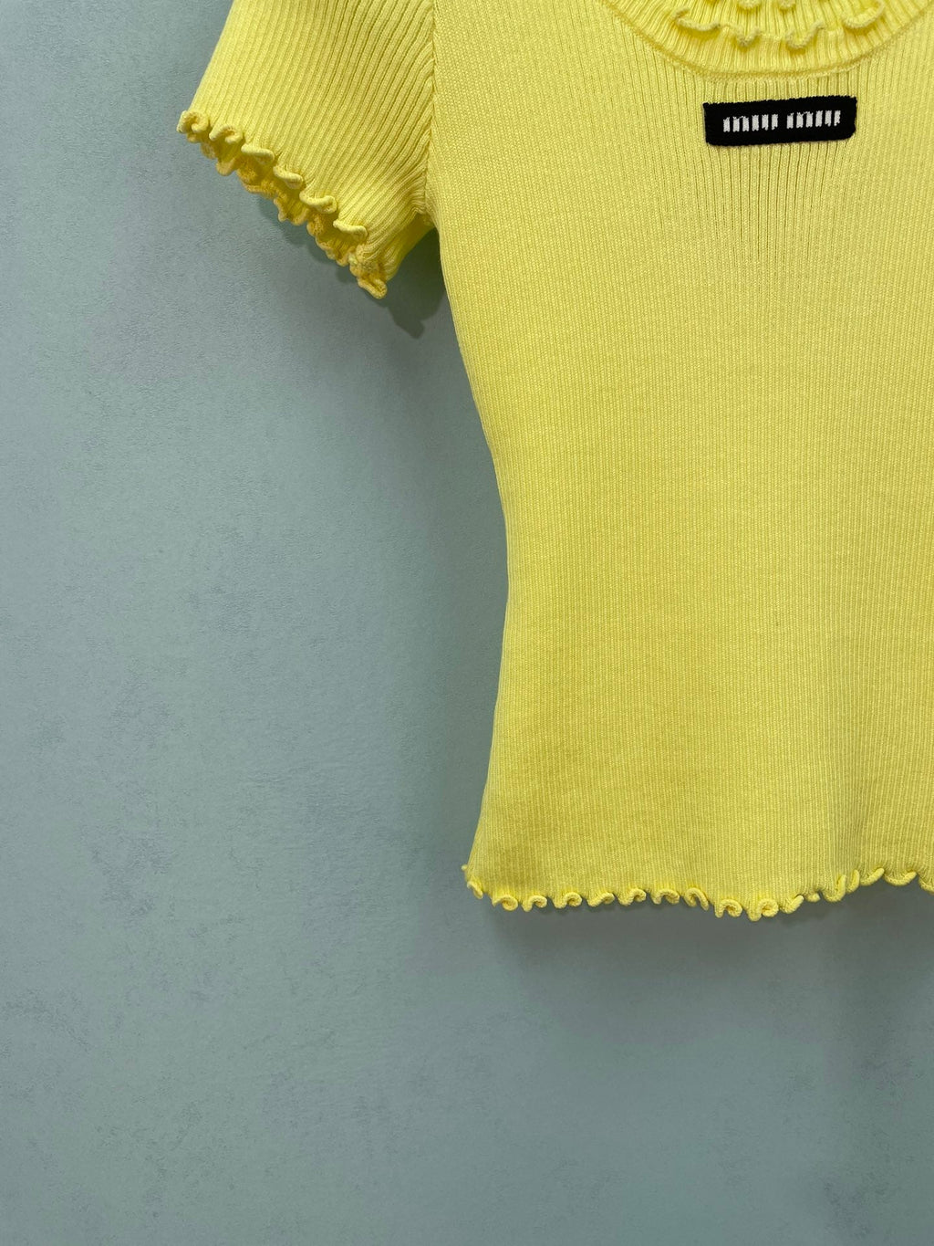 MIUMIU 26S SHORT SLEEVE KNIT T-SHIRT 1179
