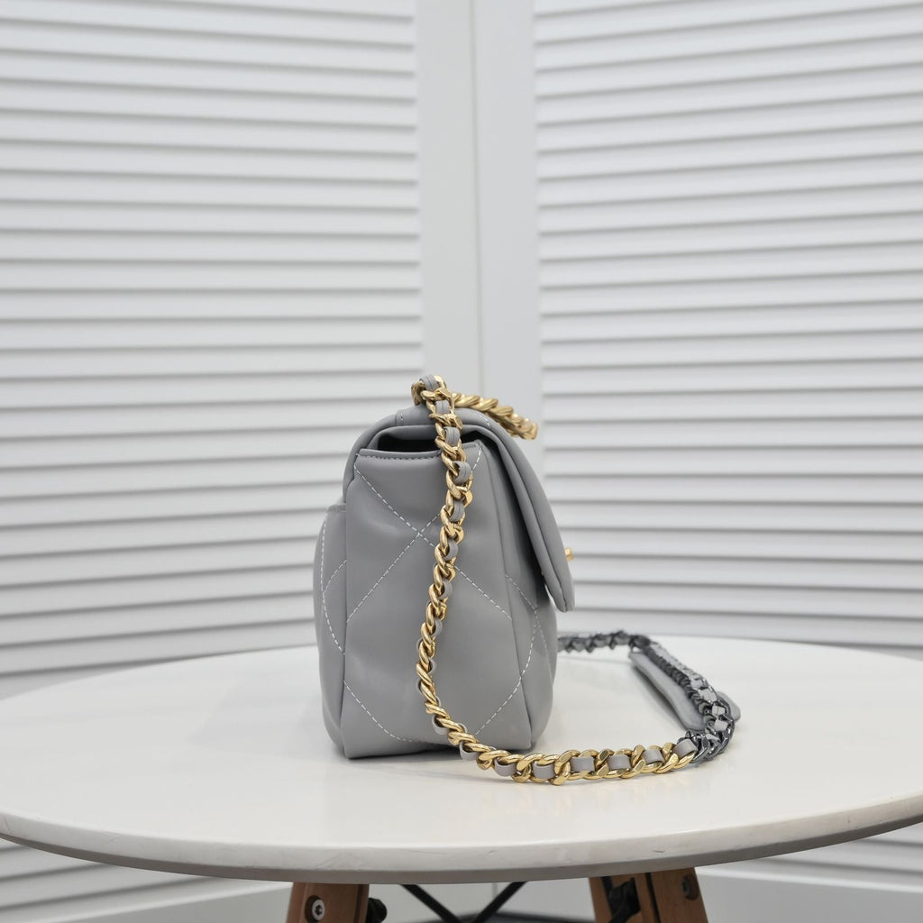 19 FLAP BAG 26CM 9010 GREY