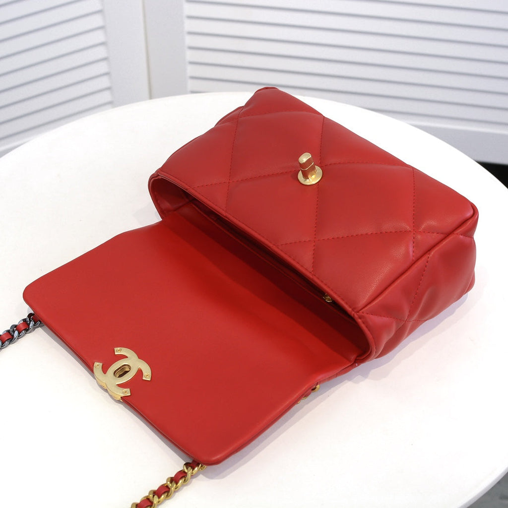 19 FLAP BAG 26CM 9010 RED