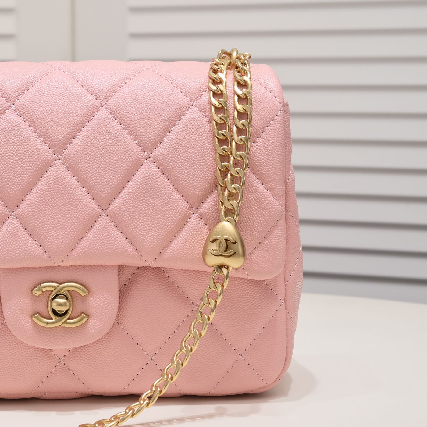 SMALL FLAP BAG CAVIAR 24CM 3892 PINK