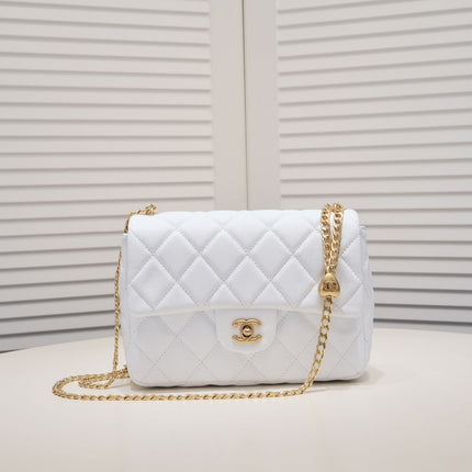 SMALL FLAP BAG CAVIAR 24CM 3892 WHITE