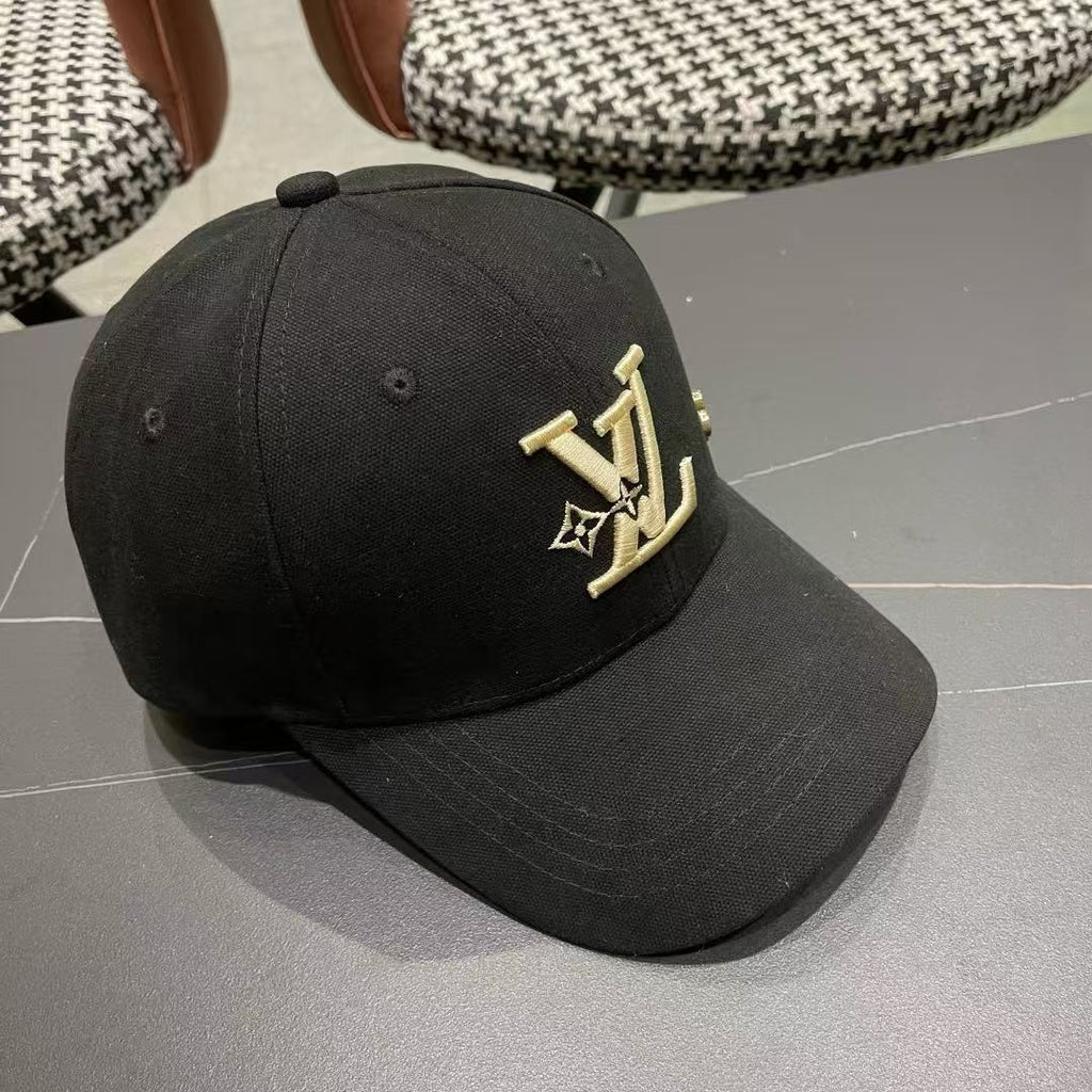 LV SIGNATURE CAP 125375