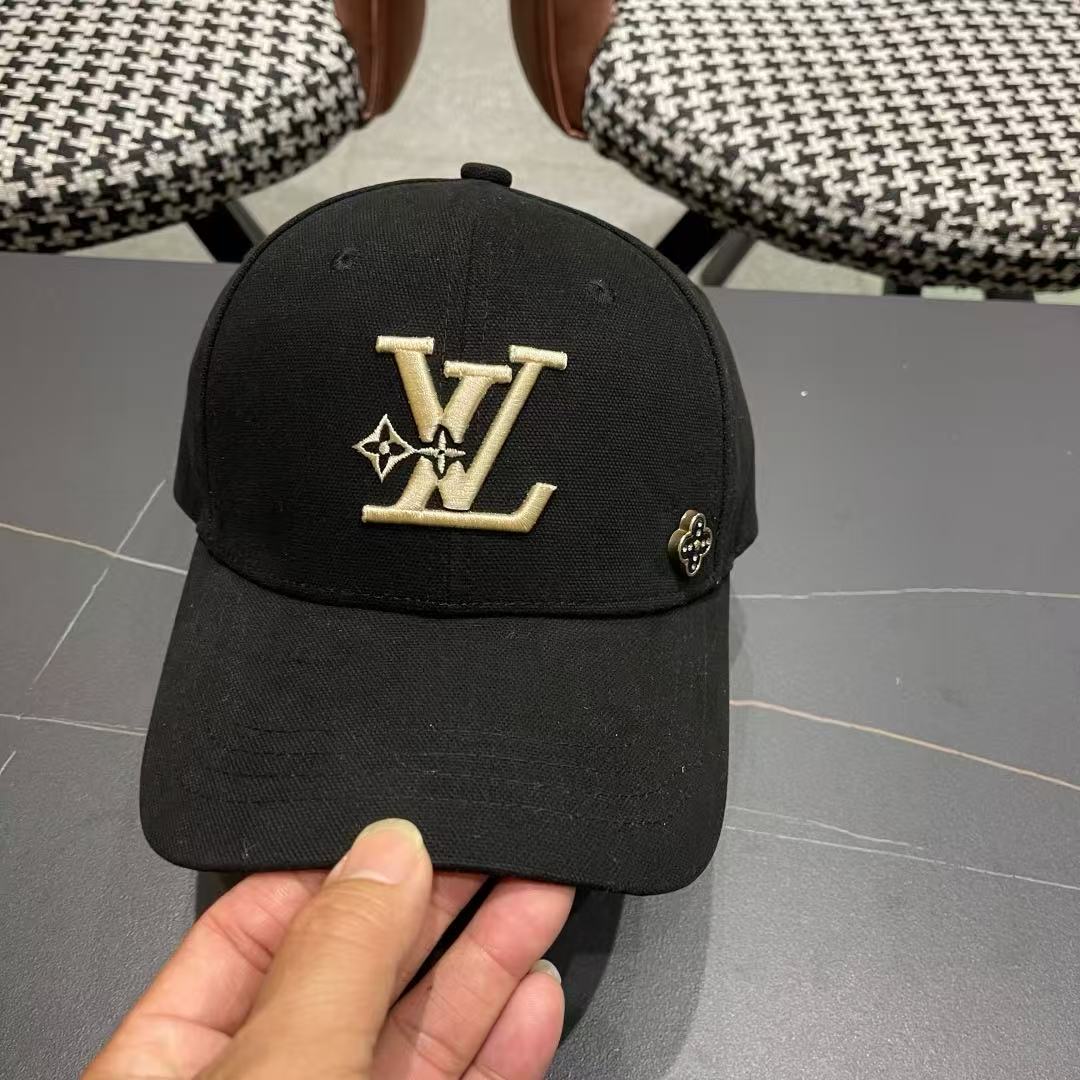LV SIGNATURE CAP 125375