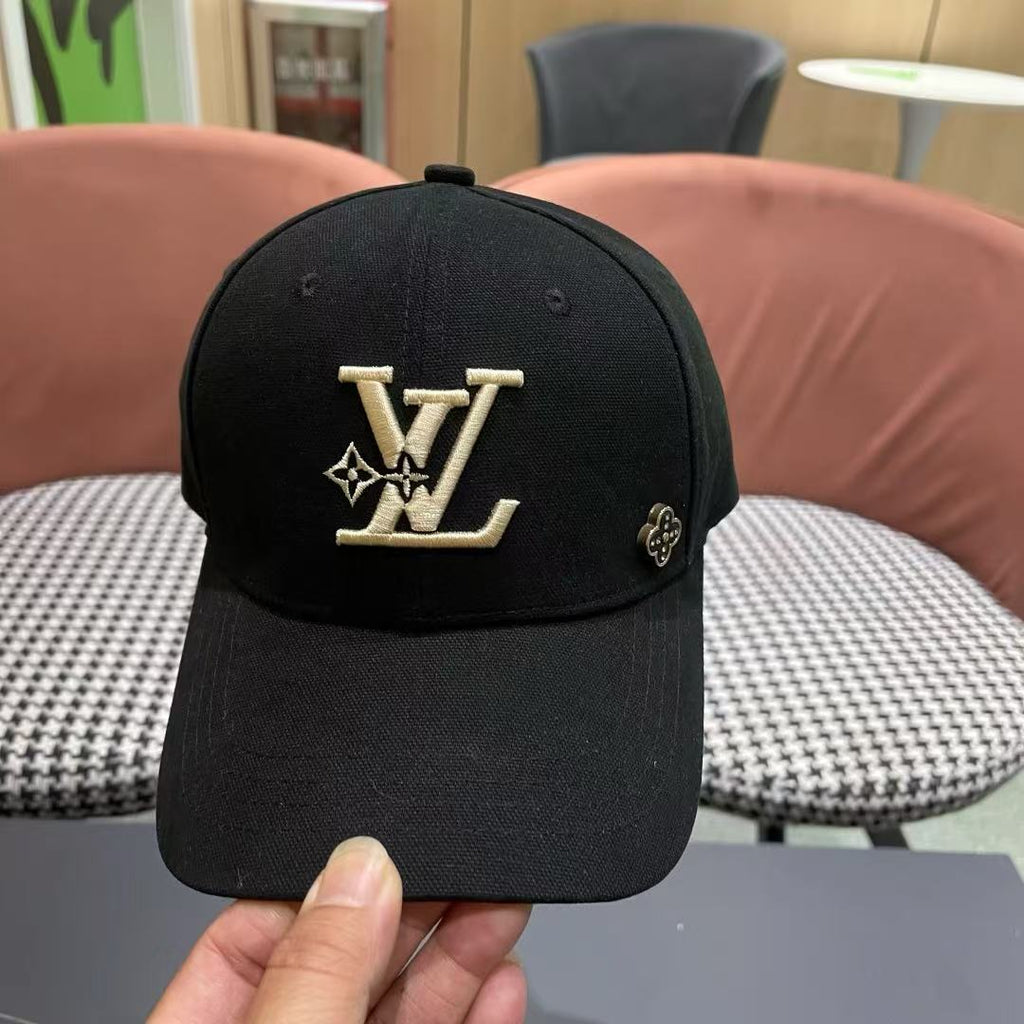 LV SIGNATURE CAP 125375