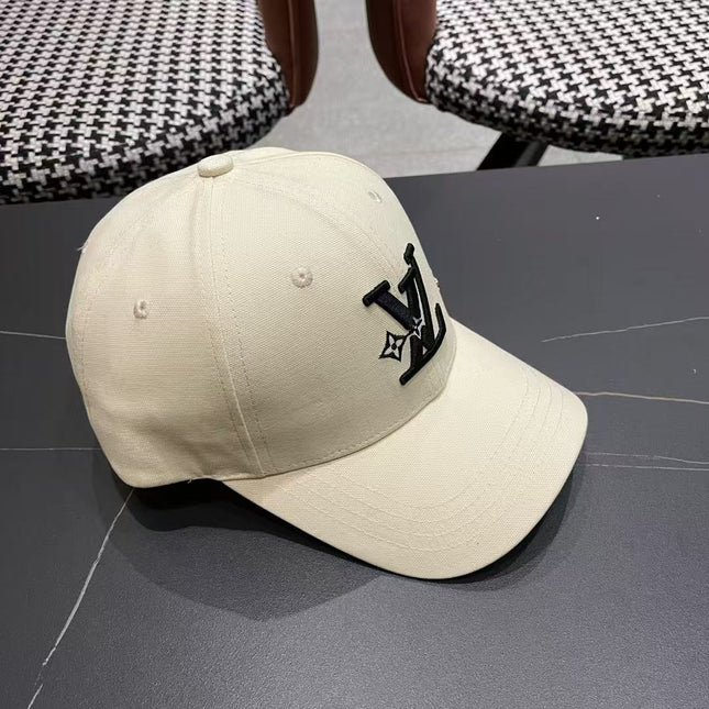 LV SIGNATURE CAP 125377