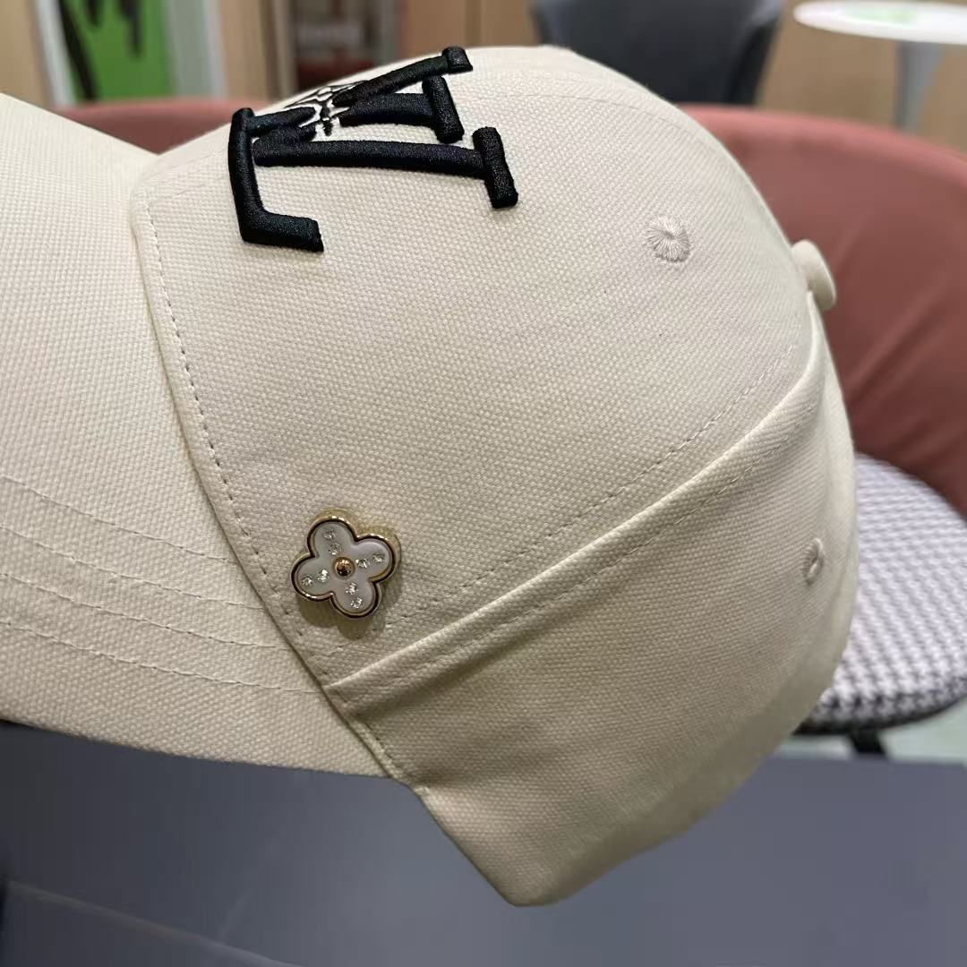 LV SIGNATURE CAP 125377