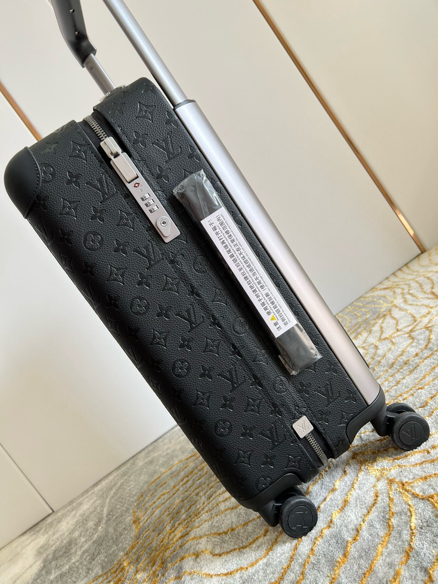 HORIZON 55 SUITCASE MONOGRAM IN BLACK METAL HARDWARE