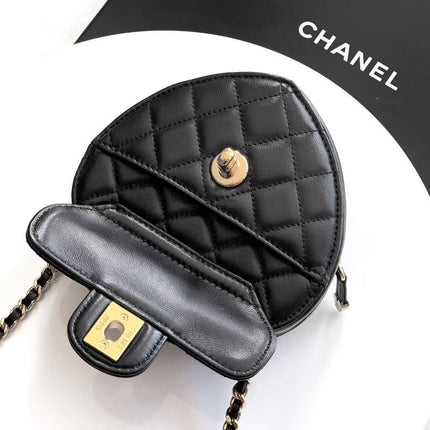 CC HEART QUILTED SHOULDER BAG 13 IN BLACK CALFSKIN TP3