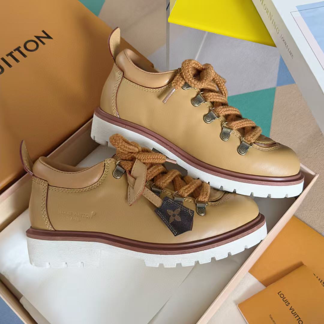 LV SNEAKER IN COGNAC BROWN CALFSKIN