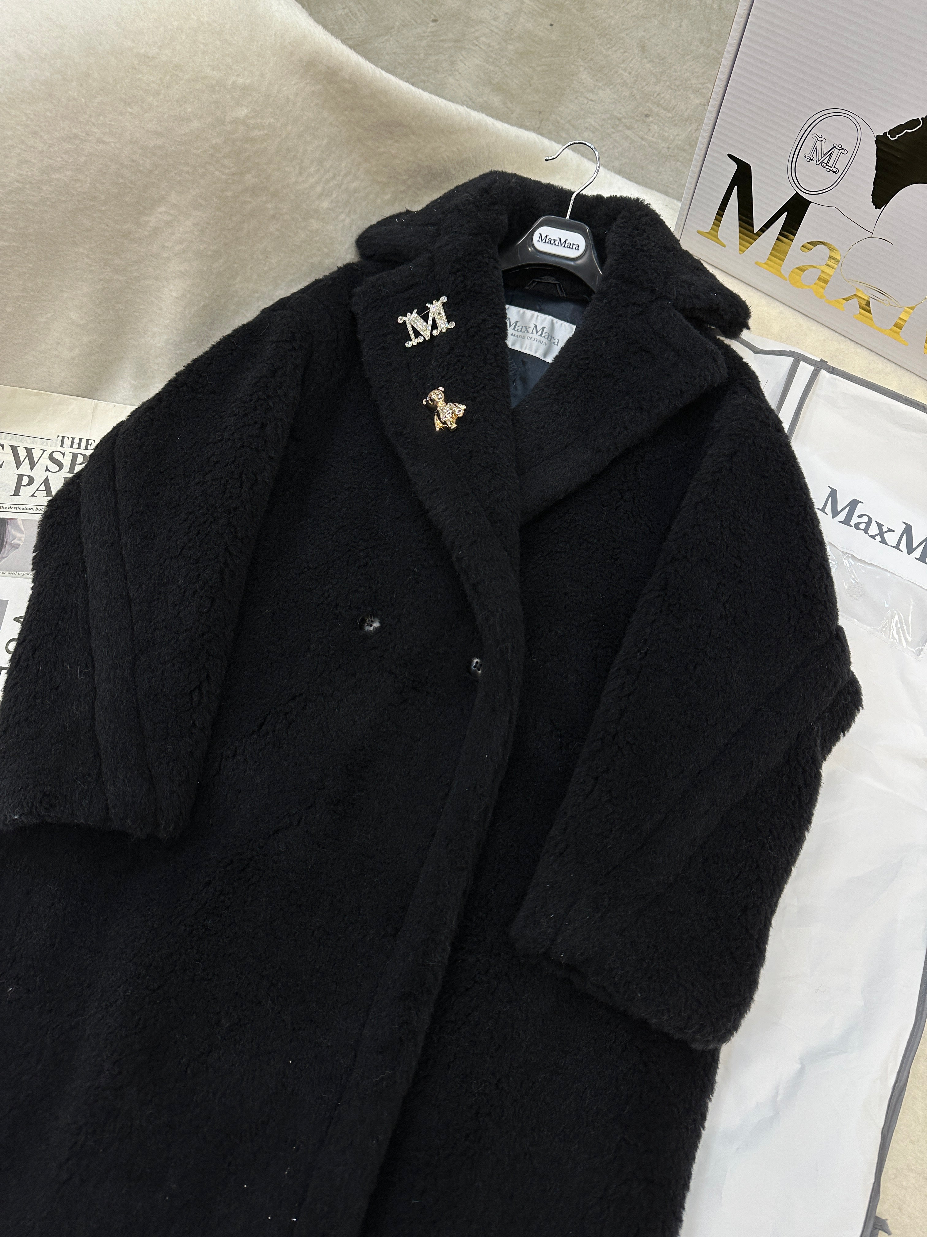 MAX MARA LONG COAT IN BLACK CASHMERE WITH CRYSTAL CHARM