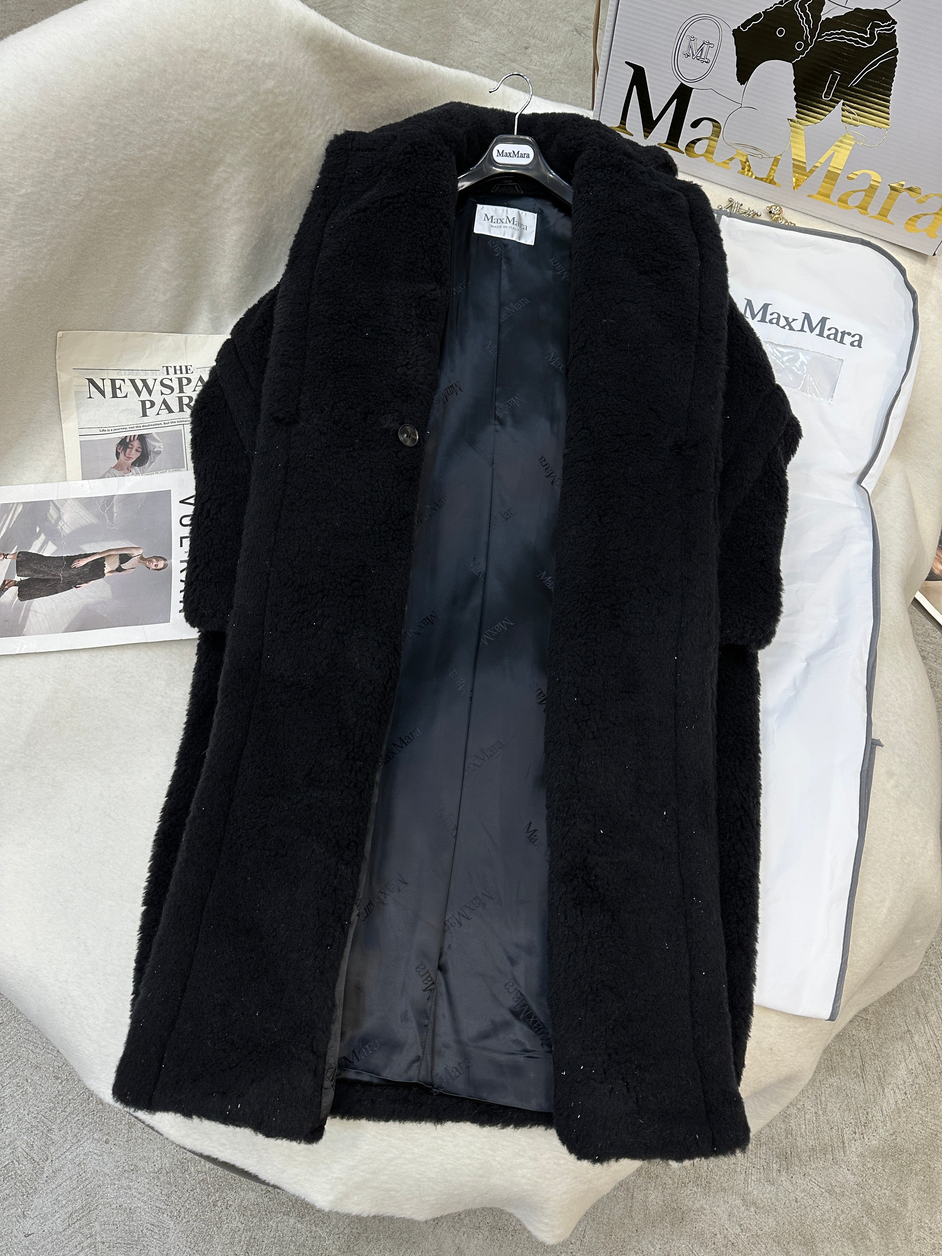 MAX MARA LONG COAT IN BLACK CASHMERE WITH CRYSTAL CHARM