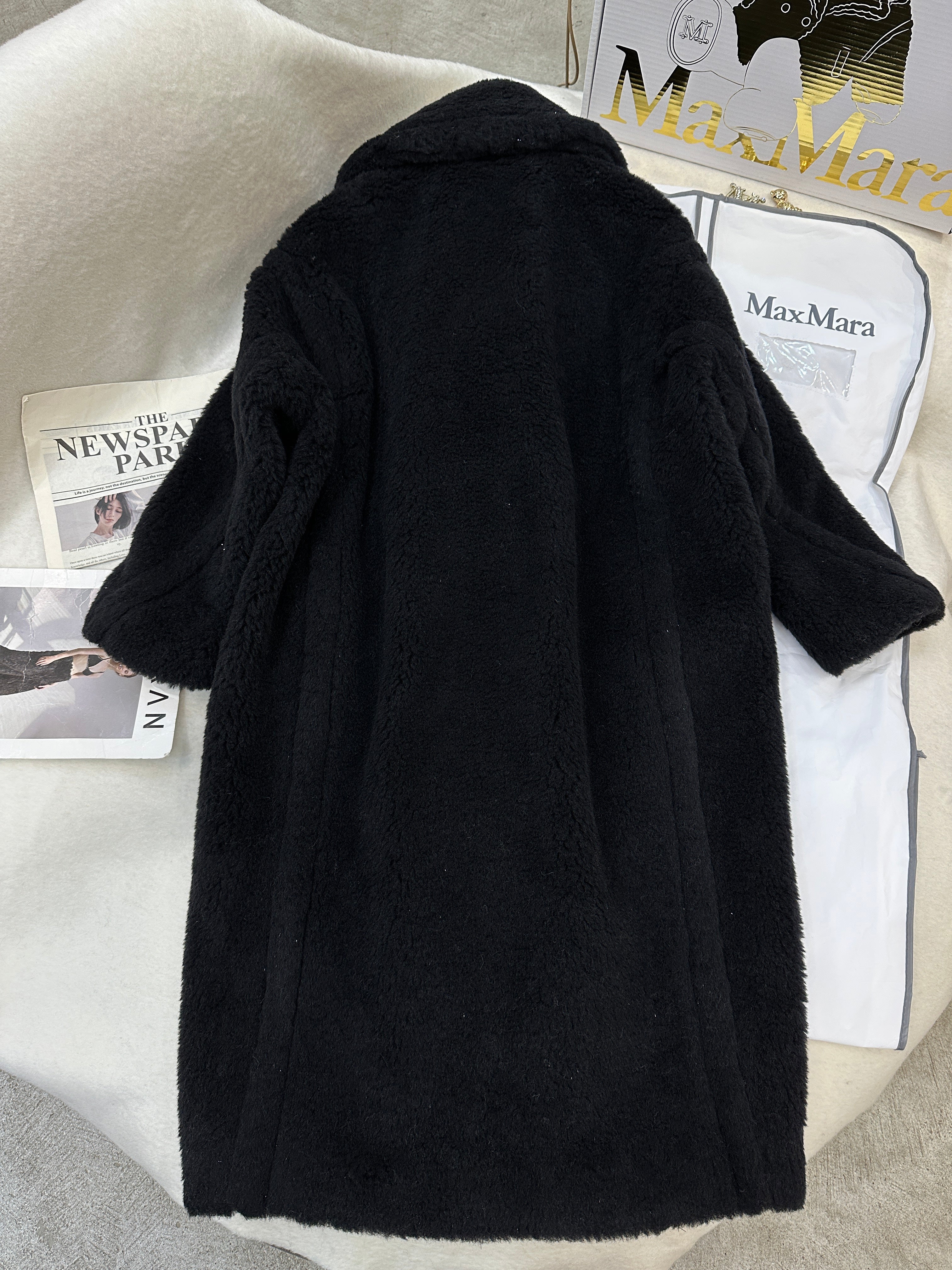 MAX MARA LONG COAT IN BLACK CASHMERE WITH CRYSTAL CHARM