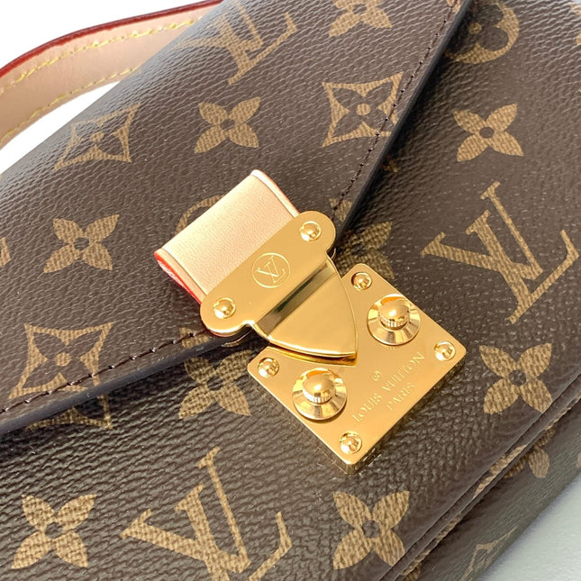 POCHETTE METIS EAST WEST 21.5 IN BROWN MONOGRAM CANVAS GOLD HARDAWARE
