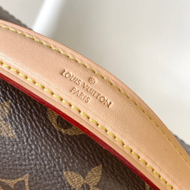 POCHETTE METIS EAST WEST 21.5 IN BROWN MONOGRAM CANVAS GOLD HARDAWARE