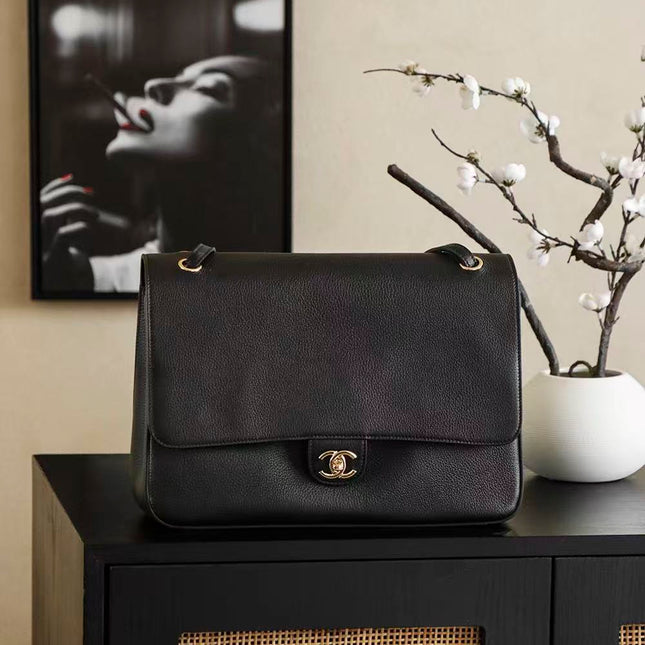 CHANEL MAXI FLAP BAG 33 IN BLACK GRAINED CALFSKIN