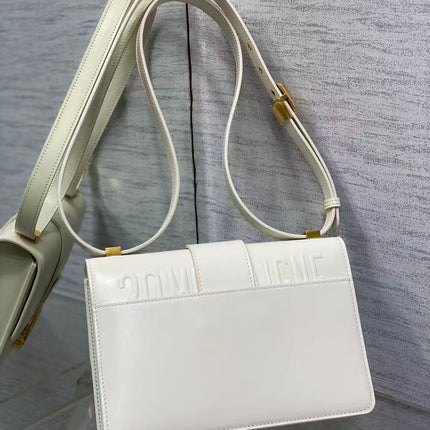 DIOR MONTAIGNE 24 IN WHITE CALFSKIN 001