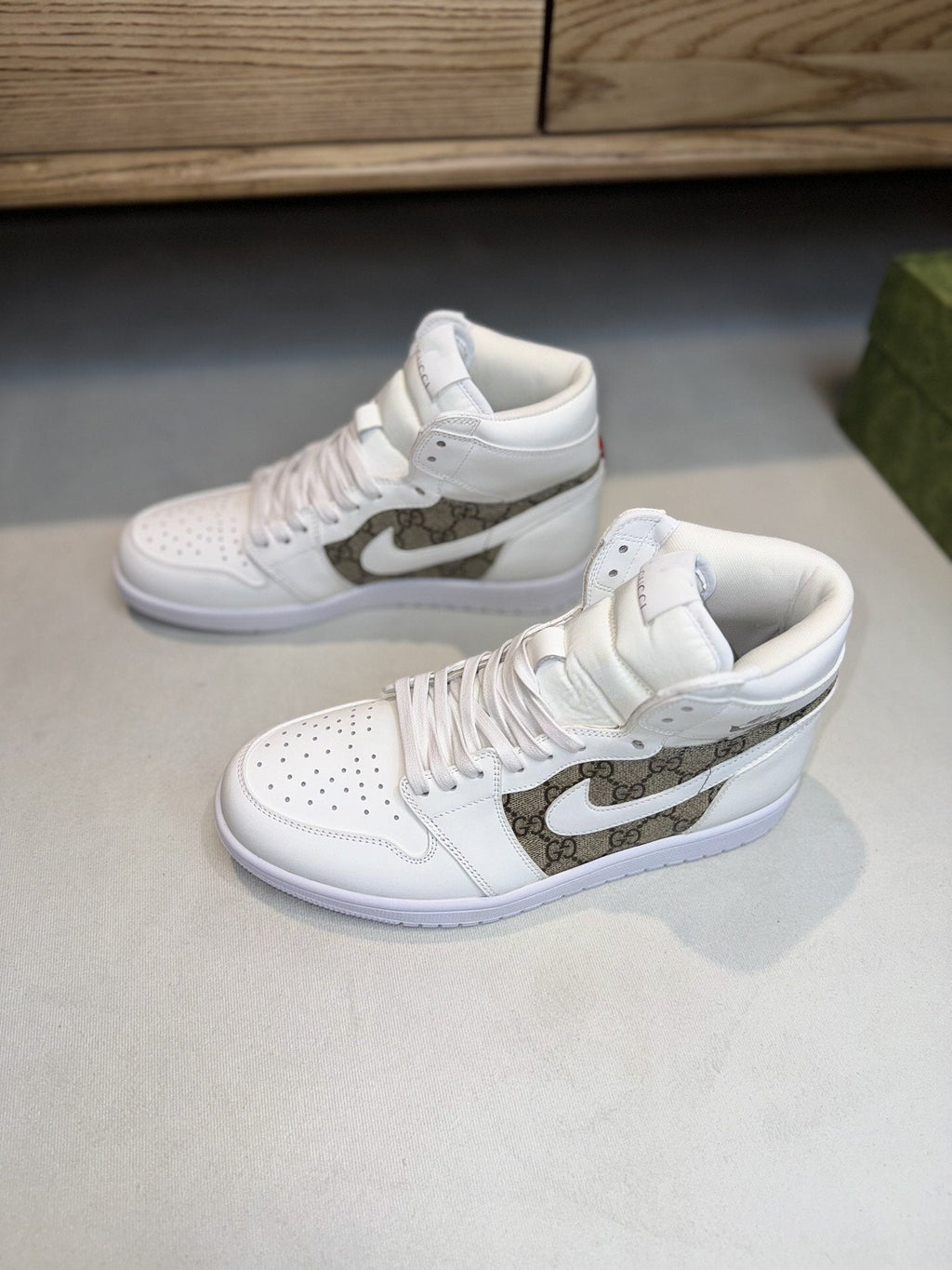 GG AIR JORDAN WHITE BROWN