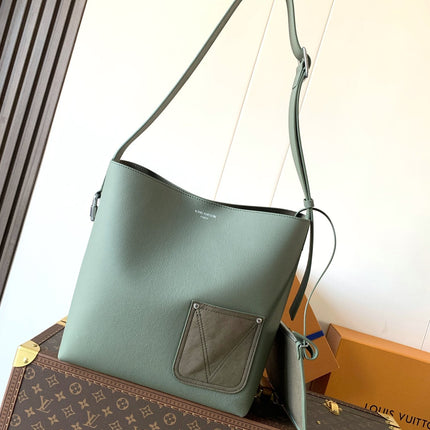 LV 26S VERSO HOBO BAG 33 IN PASTEL GREEN CALFSKIN
