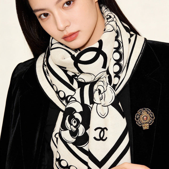CHANEL 26S SCARF 135 IN CASHMERE AND SILK 306114
