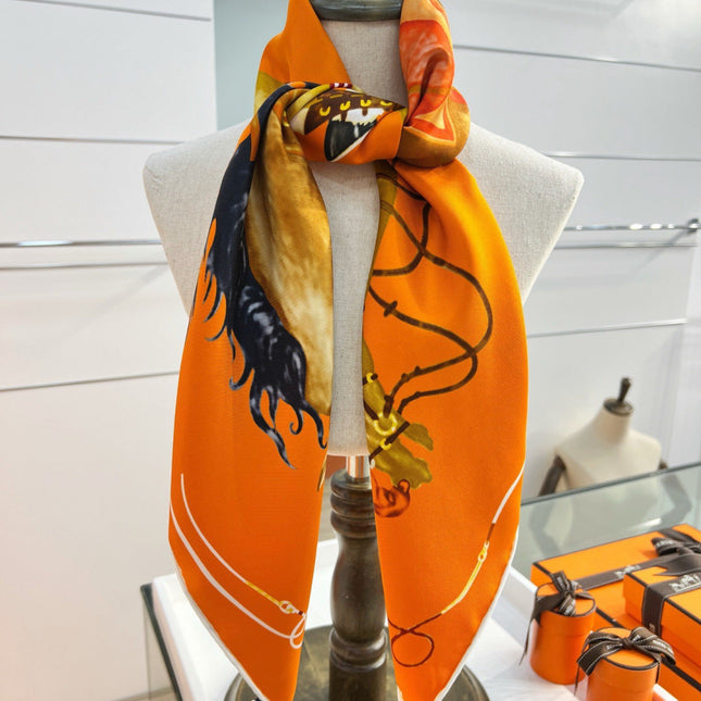 HERMES 26S PRINTED SQUARE SCARF 88 IN SILK 309923