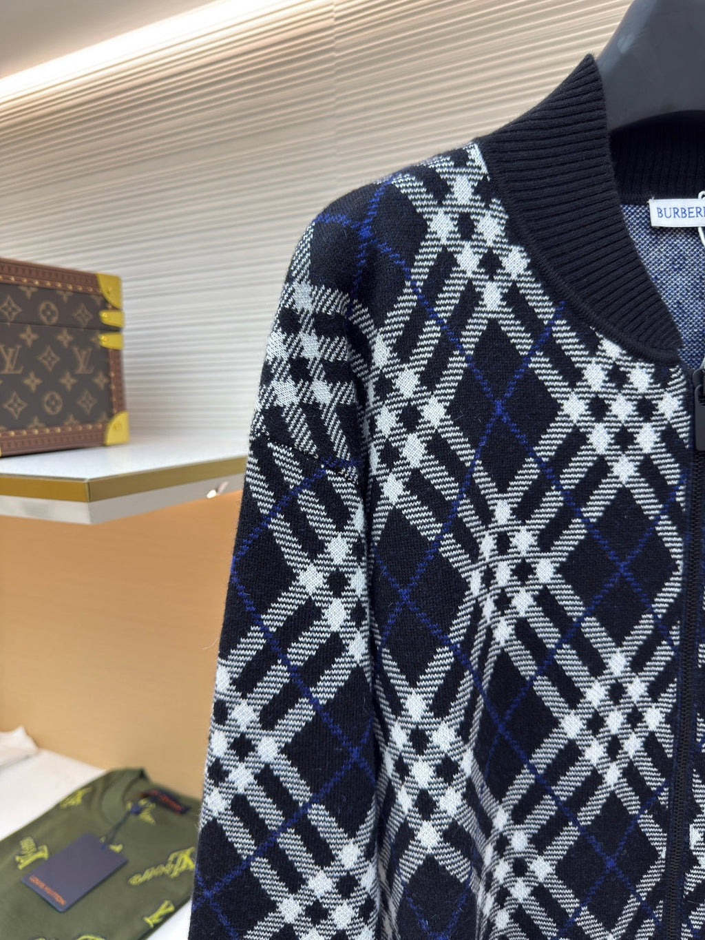 BURBERRY 26S JACKET 427