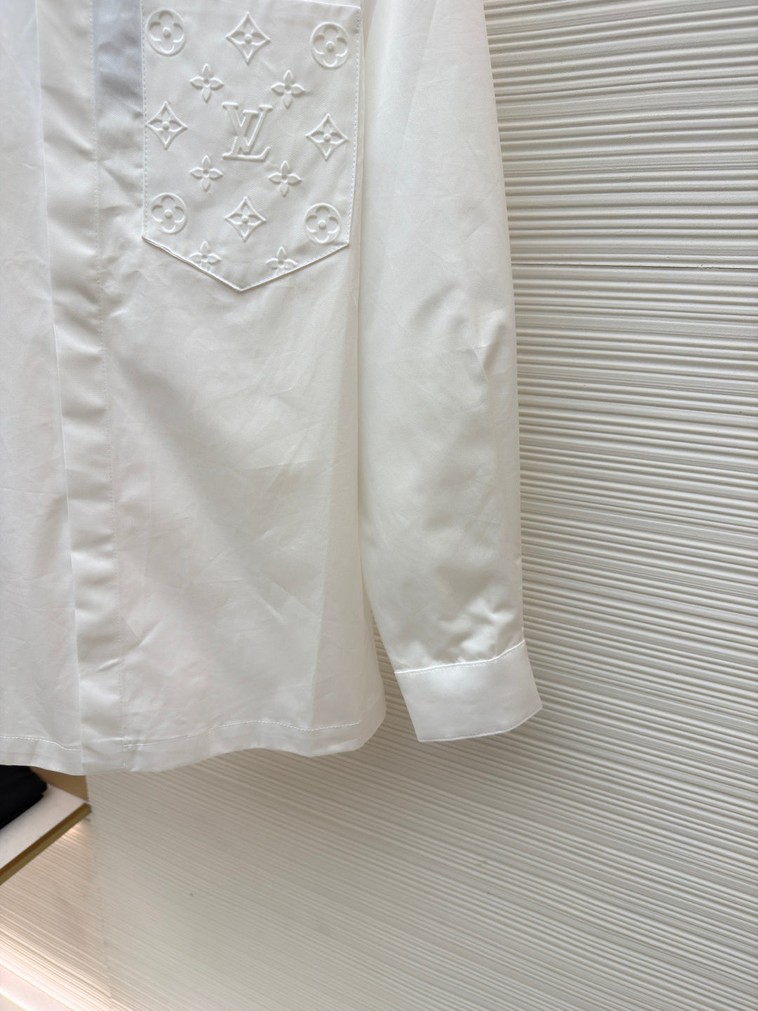 LV 26S SHIRT STYLE 242