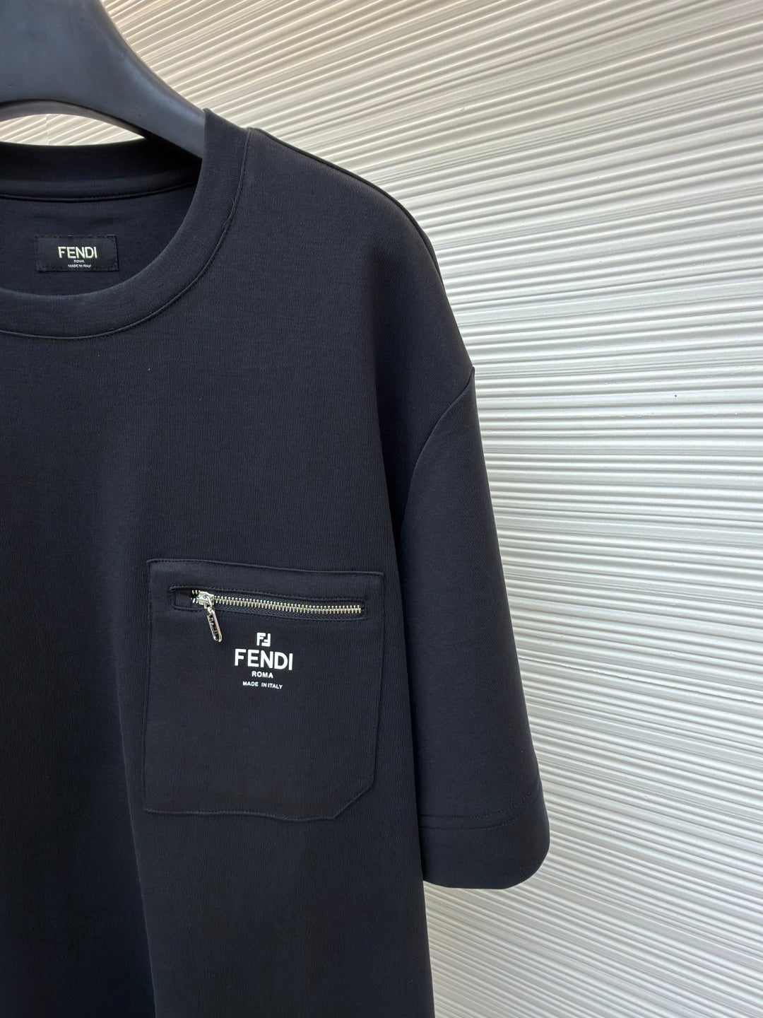 FENDI 26S SHORT SLEEVE T-SHIRT 209
