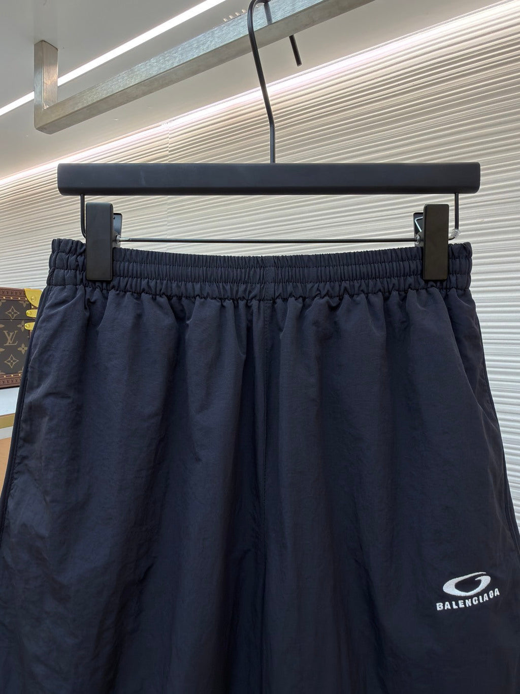 BALENCIAGA 26S STRAIGHT LEG SHORTS 084