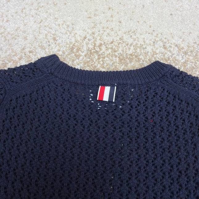 THOM 26S SHORT-SLEEVED KNIT TOP STYLE 159