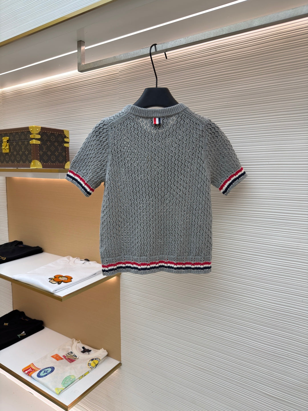THOM 26S SHORT-SLEEVED KNIT TOP STYLE 158
