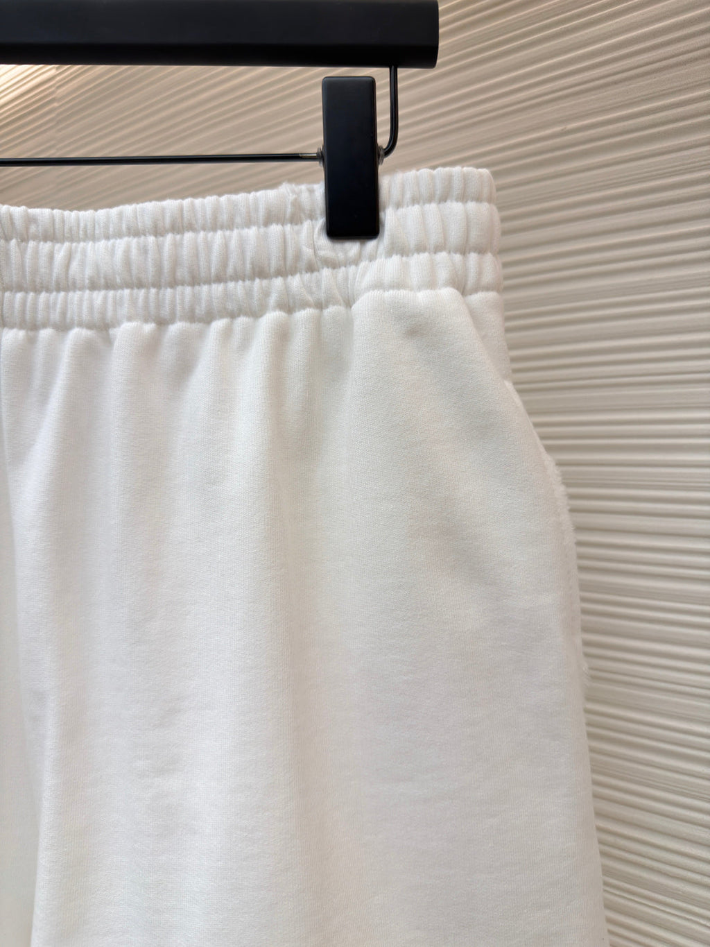 BALENCIAGA 26S SHORTS 057
