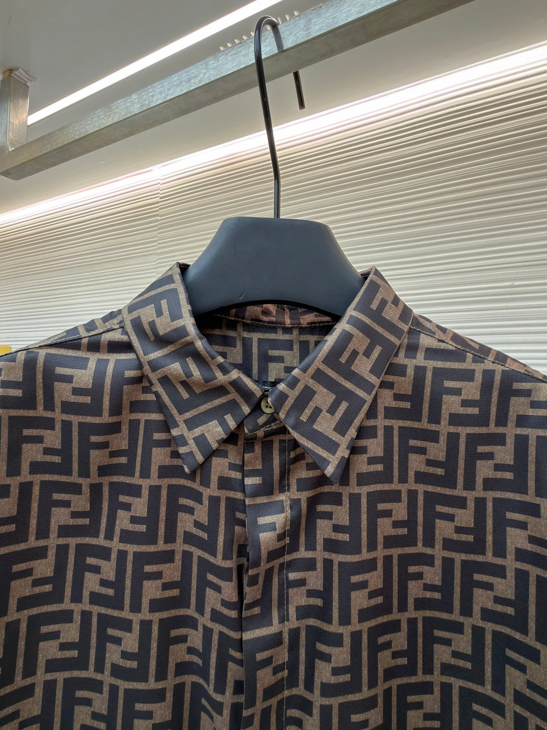 FENDI 26S SHORT SLEEVE SHIRT 024