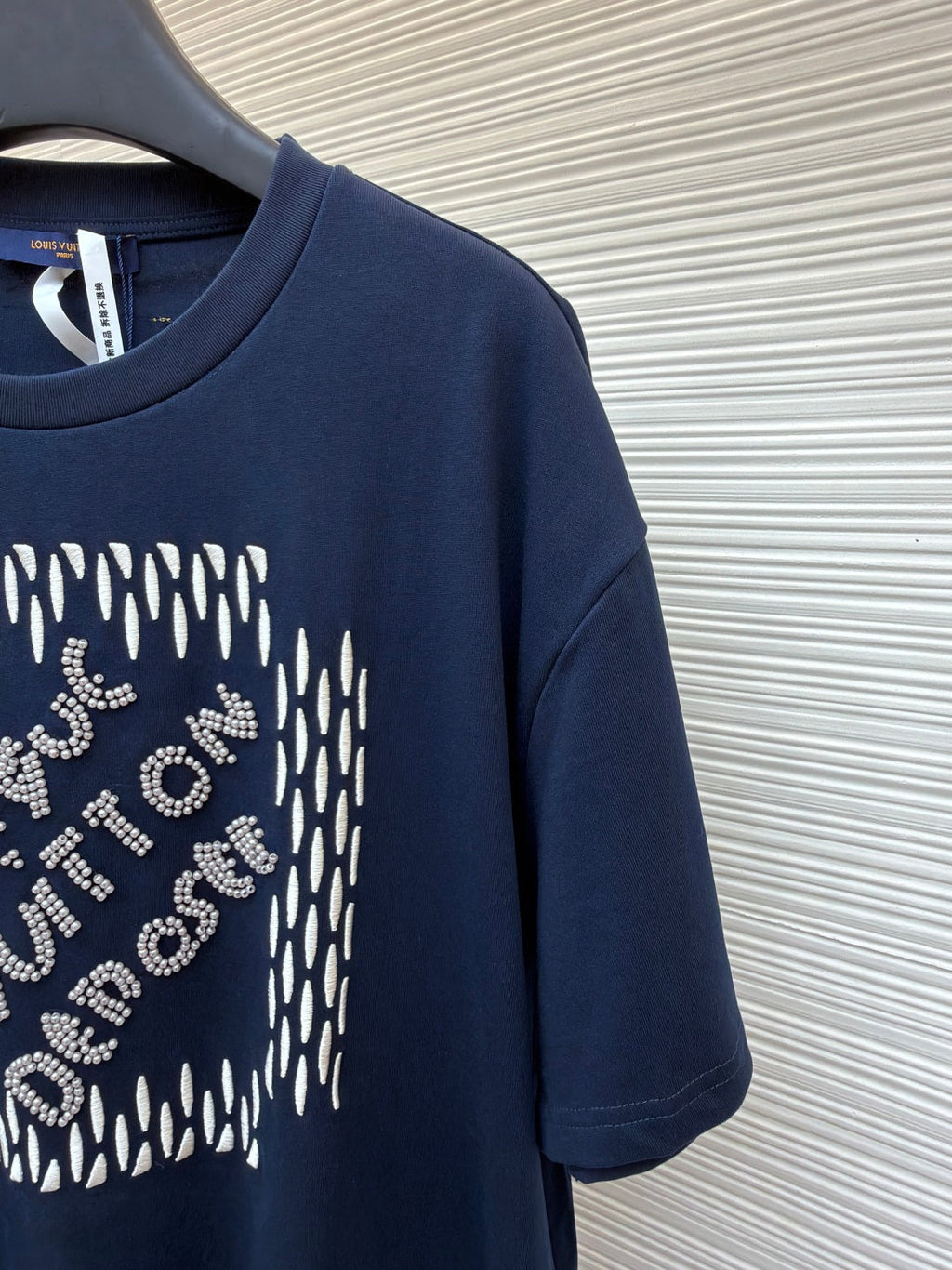 LV 26S T-SHIRT STYLE 229